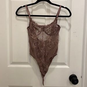 Lace body suit